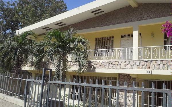 9 Beds 12 Baths Home Property for sale Pernier Haiti Maison a Vendre. 